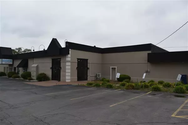 2751 N US-31 S, Garfield Twp, MI 49684