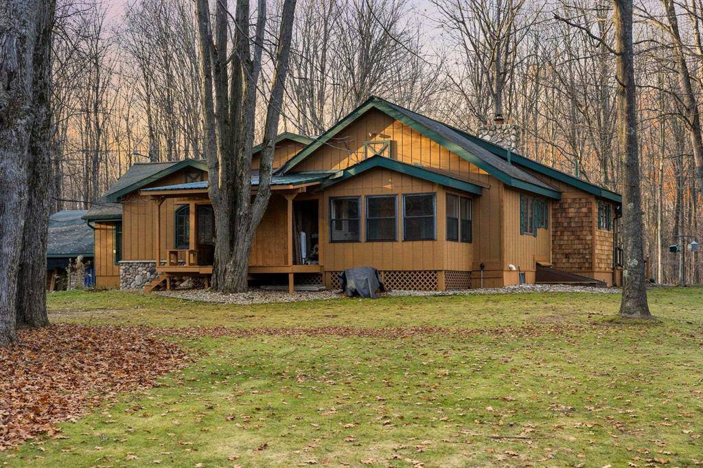 Mayfield Twp, MI 49620,9850 S M-37