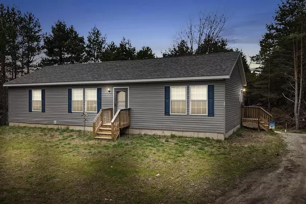 714 SE Saunders Road, Kalkaska Twp, MI 49646