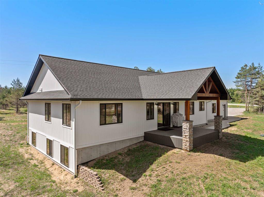 2954 N 39 Road, Cedar Creek Twp, MI 49663