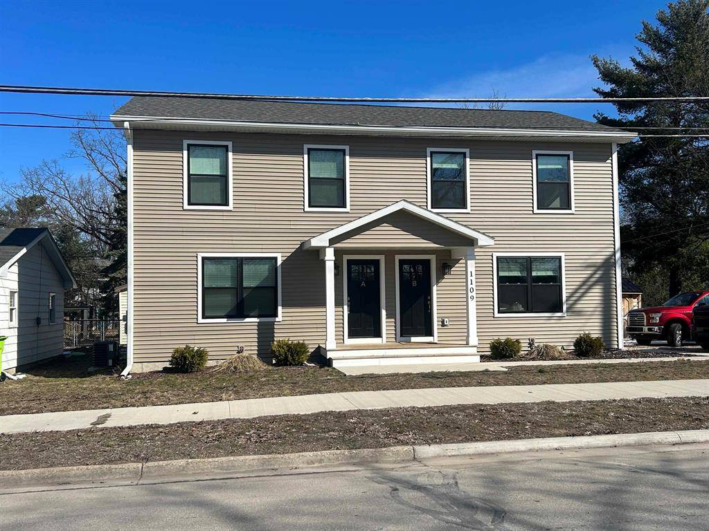 1103 Titus Avenue, Traverse City, MI 49686