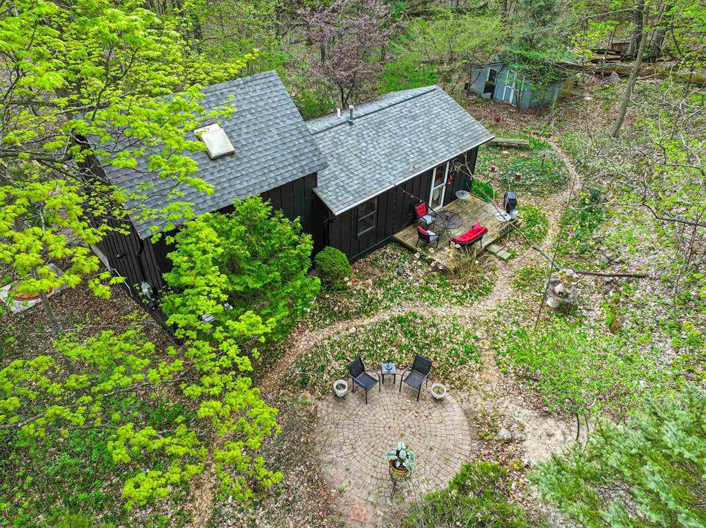 10092 S Elm Street, Solon Twp, MI 49684