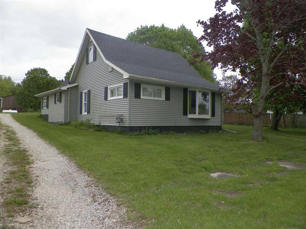 213 Cass Street, Burdell Twp, MI 49688