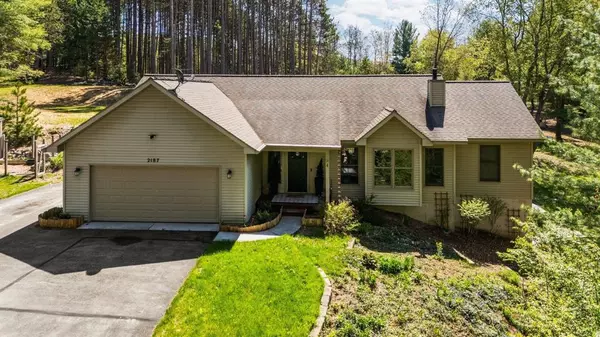 2187 River Highlands Lane,  Blair Twp,  MI 49696