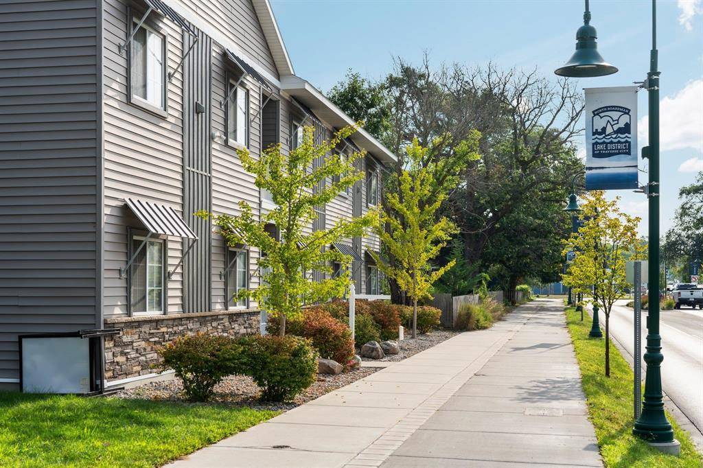 619 E Eighth Street 2, Traverse City, MI 49686