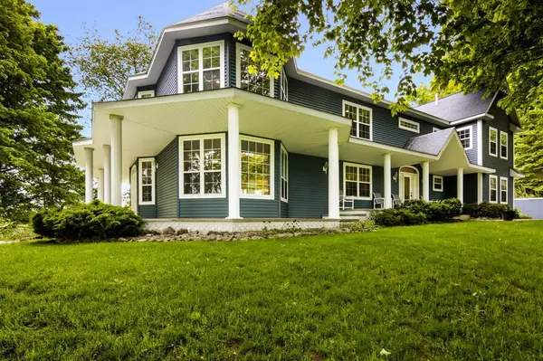 8401 S Sullivan Road, Kasson Twp, MI 49621