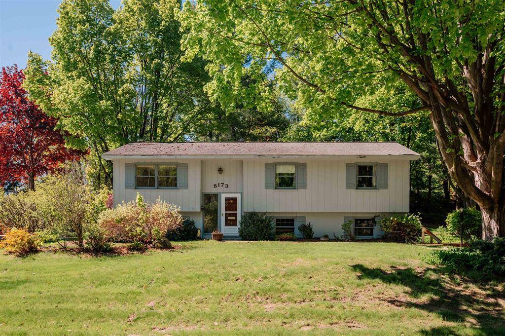 8173 Bel Cherrie Drive, Peninsula Twp, MI 49686
