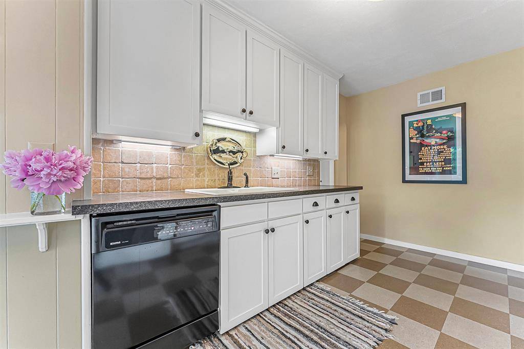 Elk Rapids Twp, MI 49629,509 Spruce