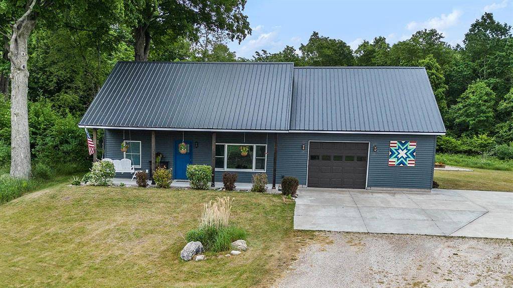 23736 110th Avenue, Highland Twp, MI 49688