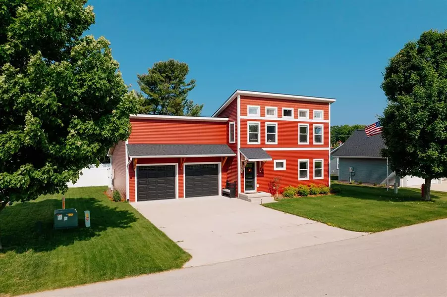 11574 S Sunset Drive, Empire Twp, MI 49630