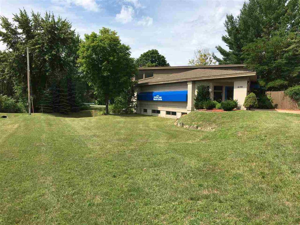 6170 US-31 N Unit: Lower, Acme Twp, MI 49690