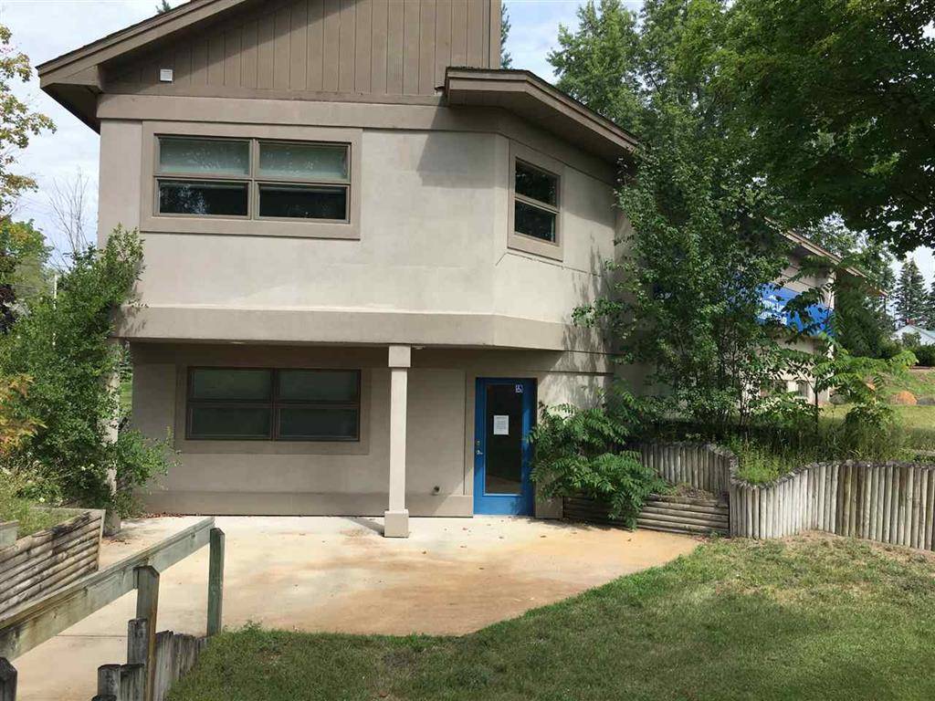 Acme Twp, MI 49690,6170 US-31 N Unit: Lower