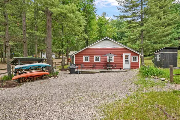 2321 Barbeau Drive, East Bay Twp, MI 49696