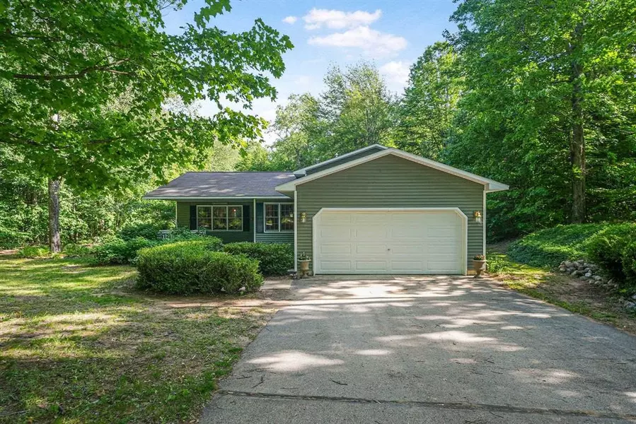 8375 Bent Pine Drive, Almira Twp, MI 49650