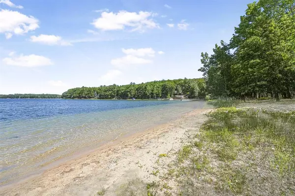 1352 Down Hill Lane, East Bay Twp, MI 49696
