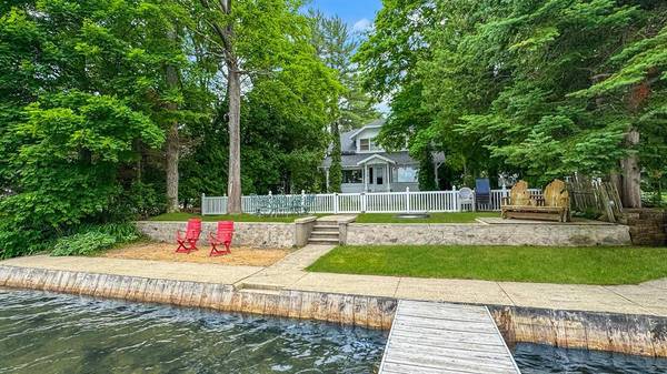 1576 S Lake Mitchell Drive, Cherry Grove Twp, MI 49601