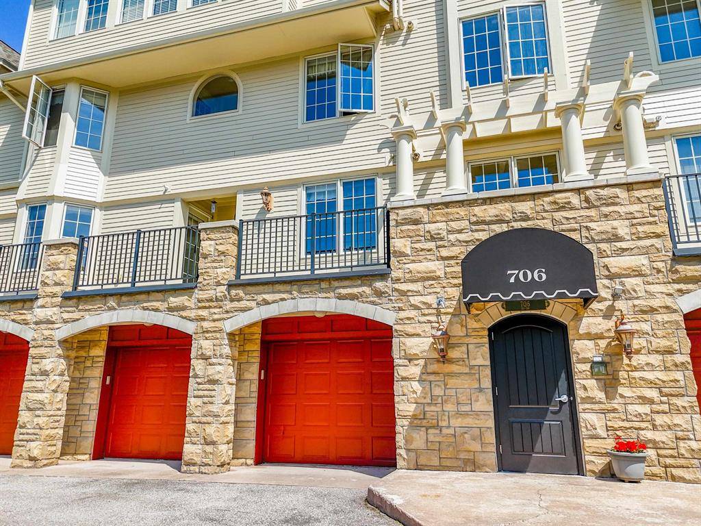Suttons Bay Twp, MI 49682,706 N Dockside Circle D-2