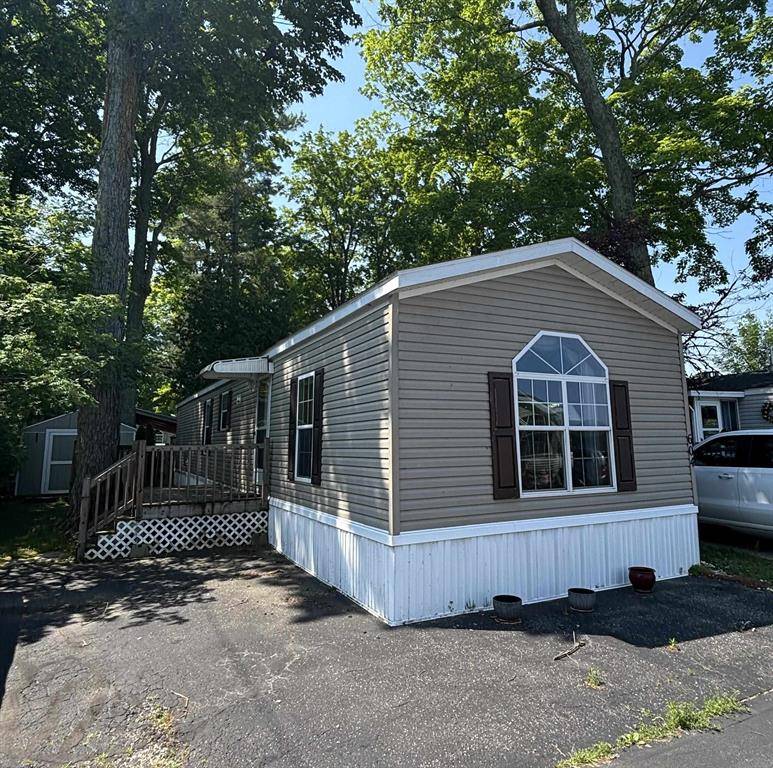 604 Shadywood Street, Elk Rapids Twp, MI 49629