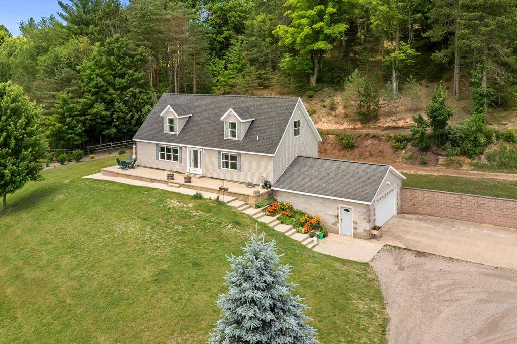 1012 W River Road, Blair Twp, MI 49696