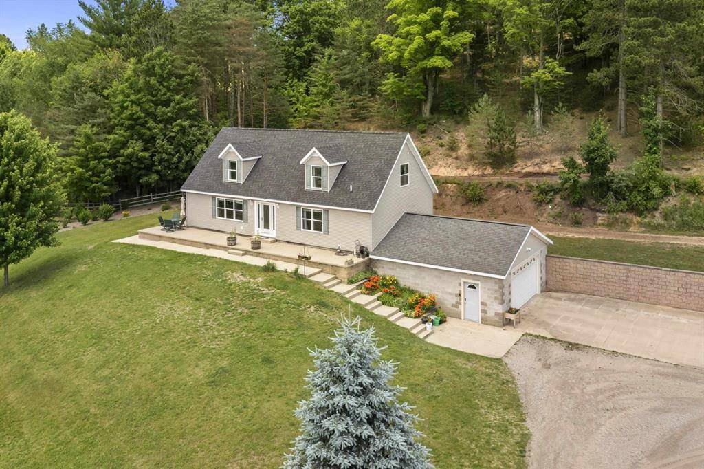 1012 W River Road, Blair Twp, MI 49696