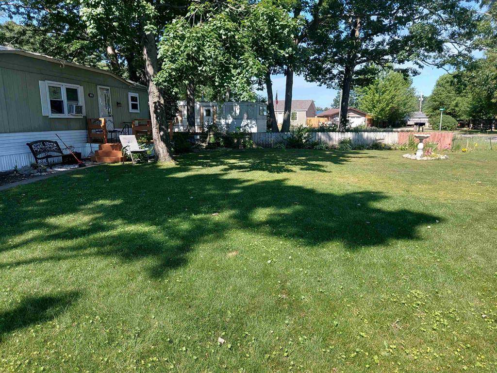 Garfield Twp, MI 49686,818 Crestwood Lane