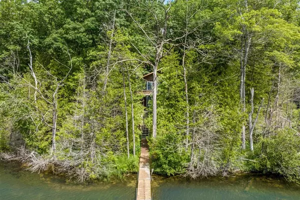 Green Lake Twp, MI 49643,10353 Wildwood Road