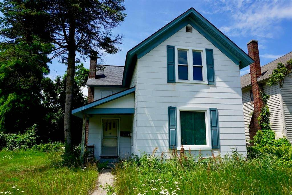 204 S Division Street, Traverse City, MI 49684