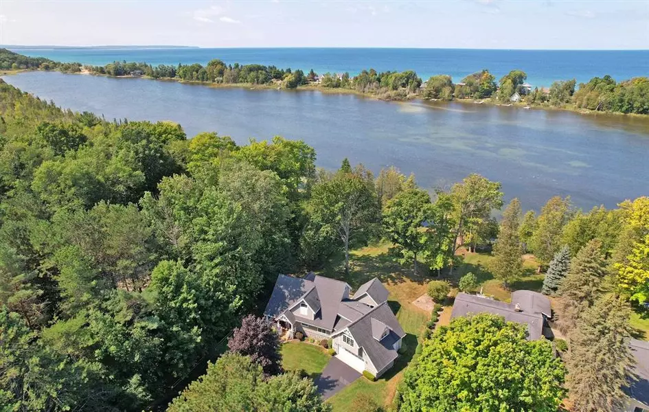 11088 S Lacore Road, Empire Twp, MI 49630