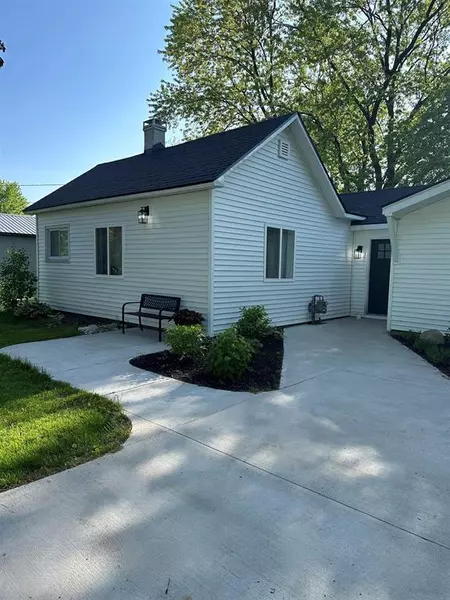 234 Charles Street, Elk Rapids Twp, MI 49629