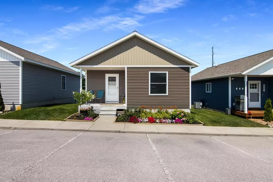 1122 Basil Place, Garfield Twp, MI 49696