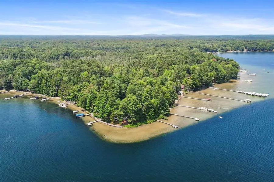 620 Lakewood Road, Long Lake Twp, MI 49685