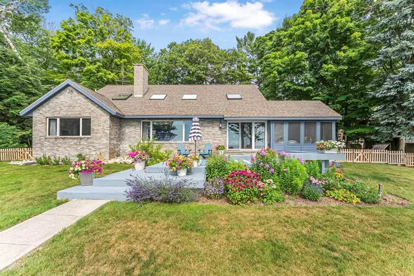 Leelanau Twp, MI 49670,13890 N Forest Beach