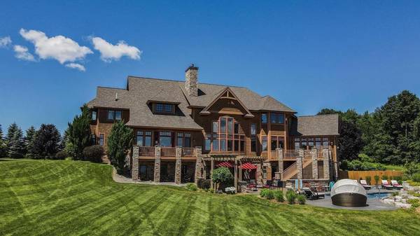 11825 Russell Ridge Drive, White Water Twp, MI 49690