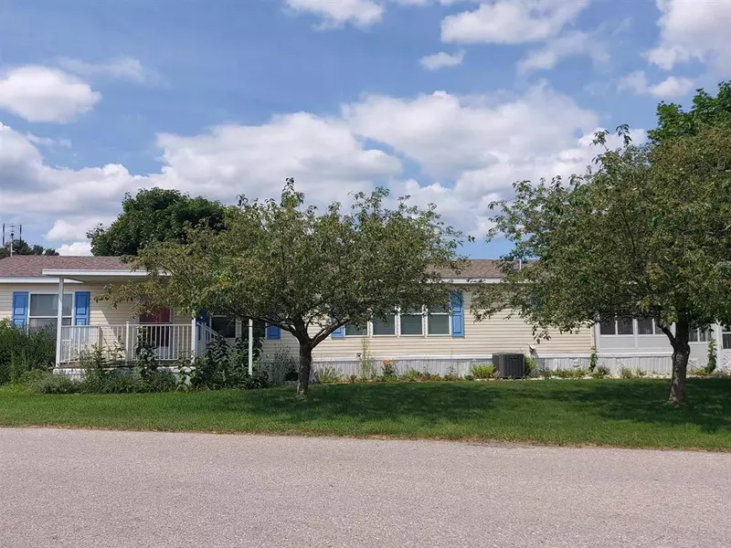 2307 Leisure Lane, Garfield Twp, MI 49686