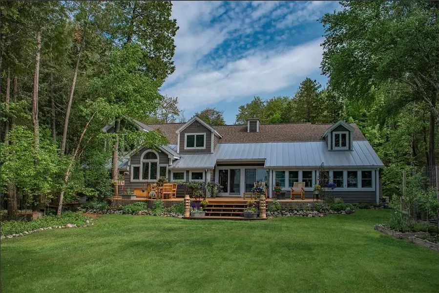 348 E Sugar Bay Lane, Cleveland Twp, MI 49621
