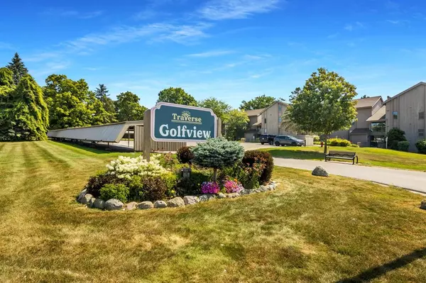 5564 Golfview Court 49, Acme Twp, MI 49690
