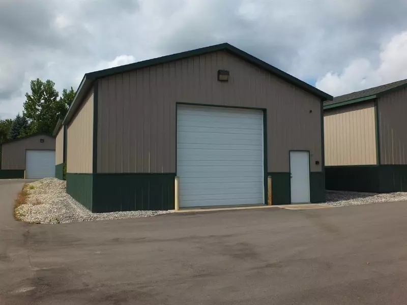 1400 McGregor Way, Green Lake Twp, MI 49643