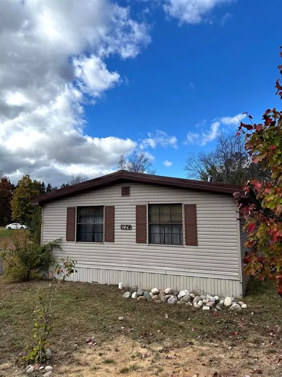 1124 Eddy School Road, Kearney Twp, MI 49615