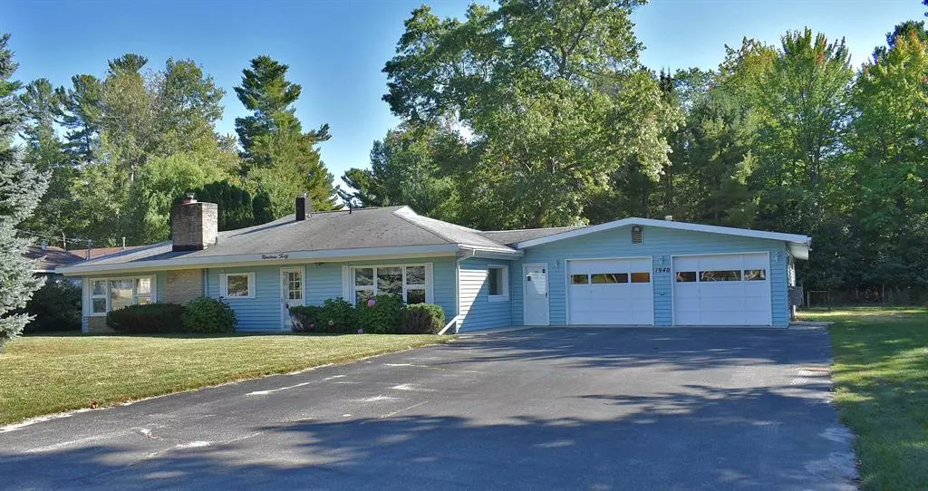 1940 Pine, East Bay Twp, MI 49686