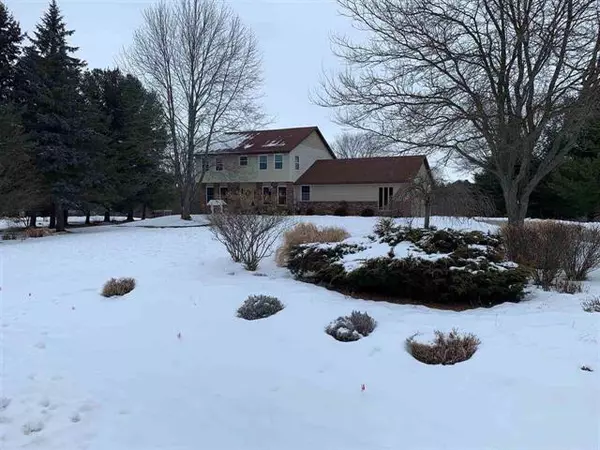 202 Lantern Hill Drive, Mt. Pleasant, MI 48858