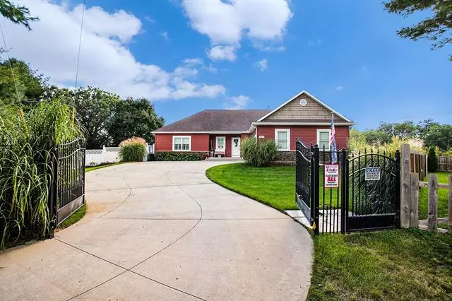 69450 Christiann Creek Drive, Ontwa Twp, MI 49112