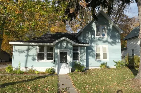 215 Lincoln, Alma, MI 48801