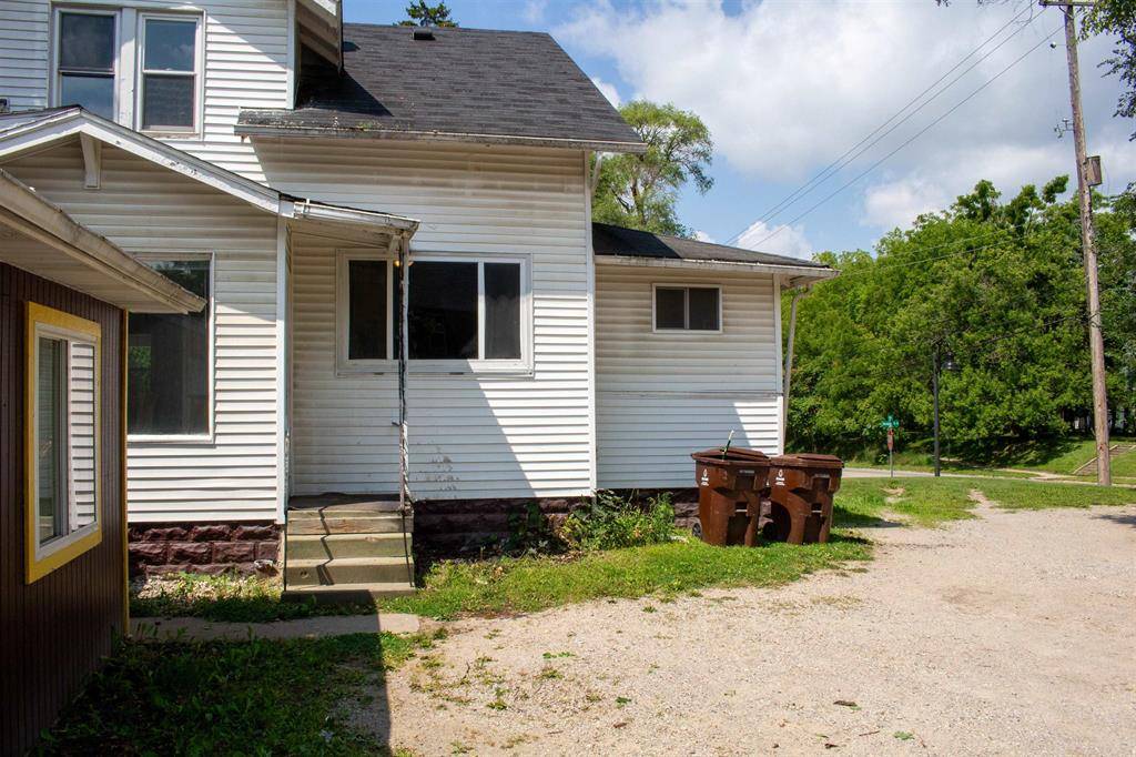 Mt. Pleasant, MI 48858,805 S Douglas