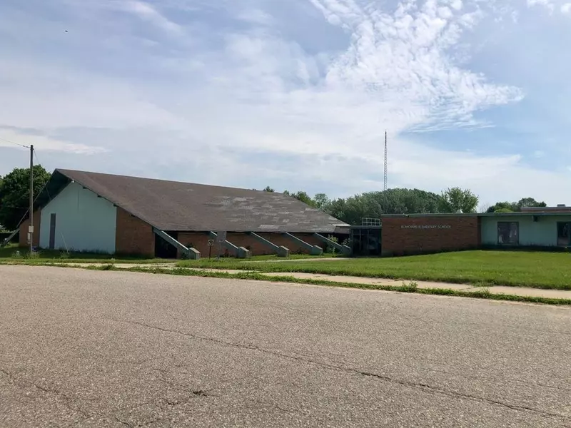 405 S Fourth Street, Rolland Twp, MI 49310