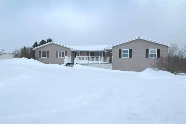 1608 Linksview Way, Gladwin, MI 48625