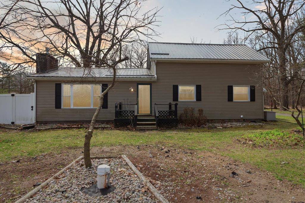 4125 W Harrison Road, Arcada Twp, MI 48801