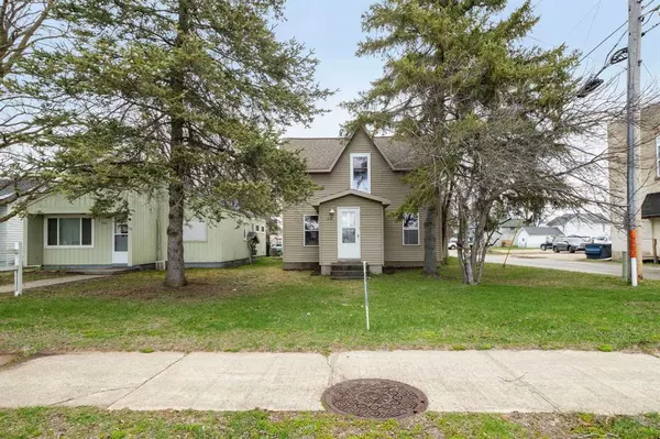 110 W 4th Street 108 W 4th, Kalkaska Twp, MI 49646