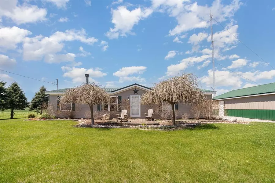 9651 N Bagley Road, Bethany Twp, MI 48880