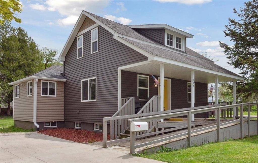 113 S Grover Avenue, Alma, MI 48801