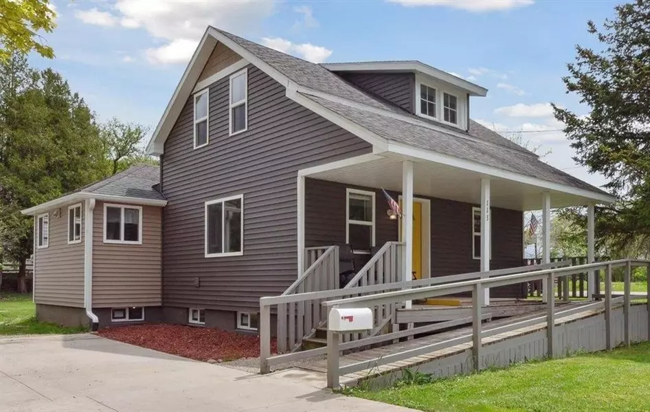 113 S Grover Avenue, Alma, MI 48801